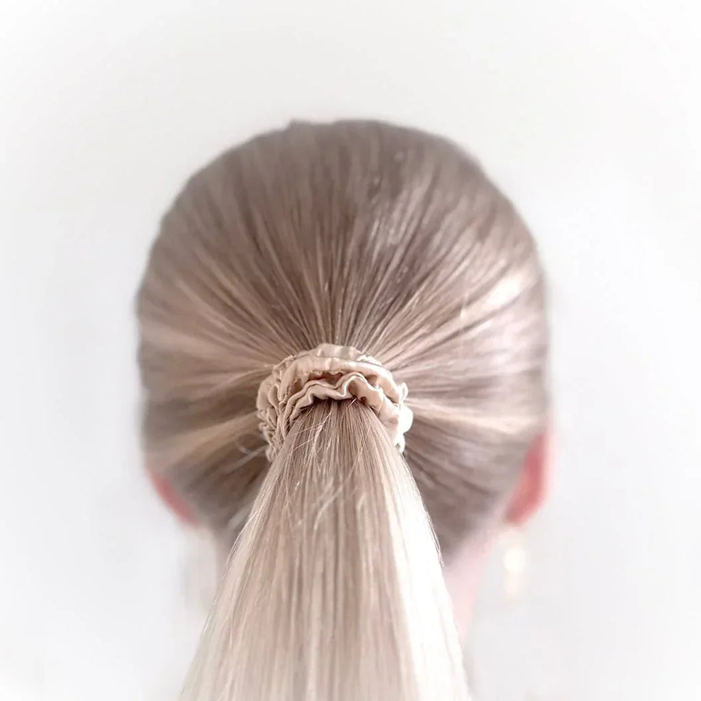 Silkkinen 4-osainen lahjasetti - silkkidonitsi - beige - Wellen