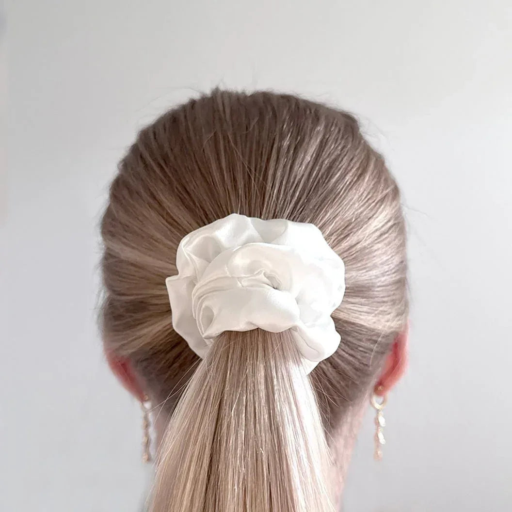 Silkkinen hiusdonitsi scrunchie 3 kpl setti - Wellen